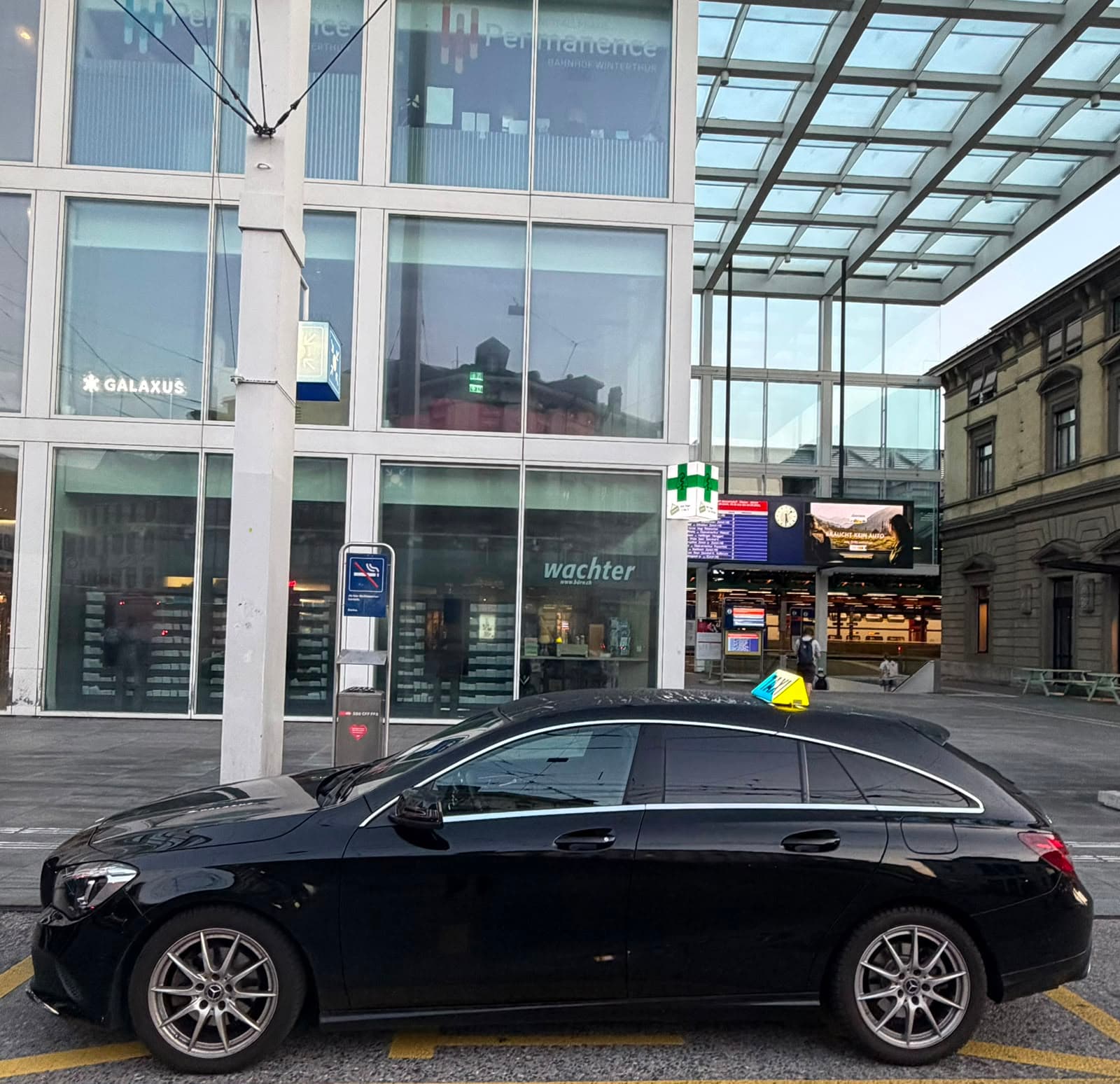 Rosenberg Taxi Mercedes-Benz Seitenansicht